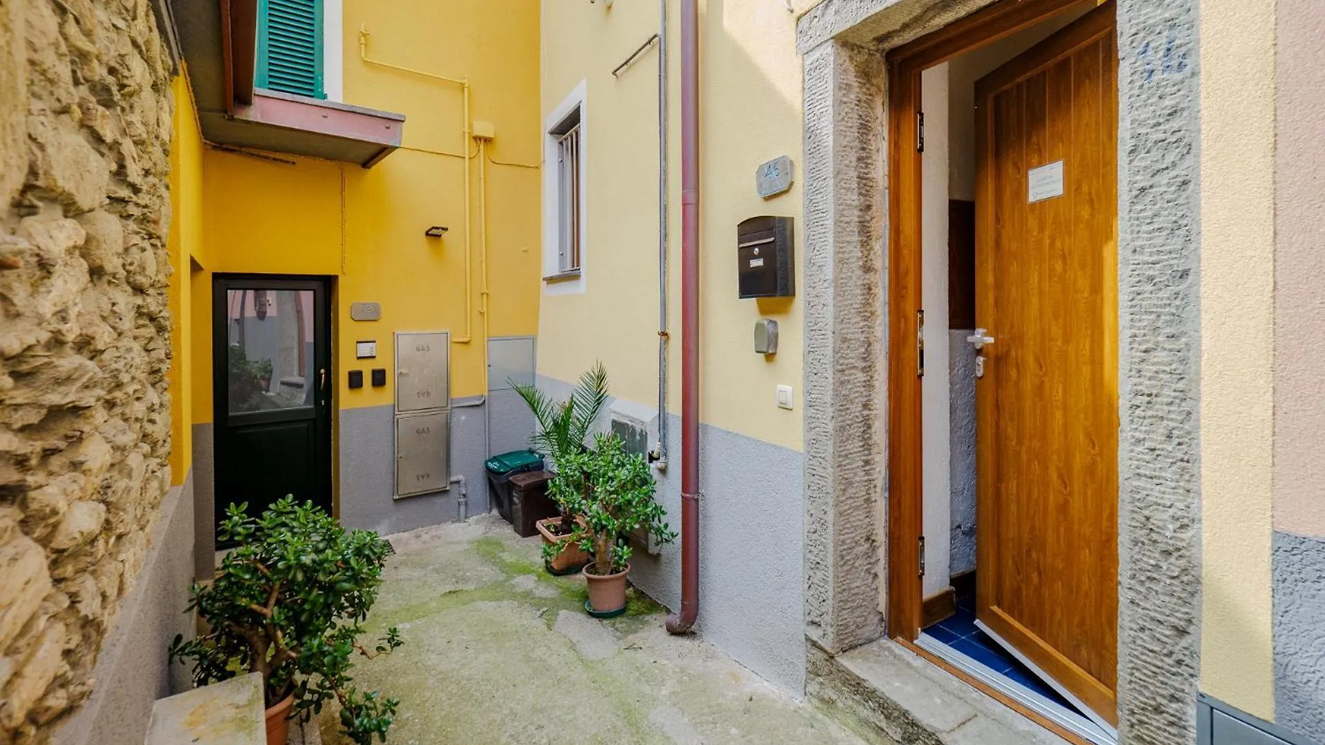 La Lampara Sea View Terrace Apartment Manarola